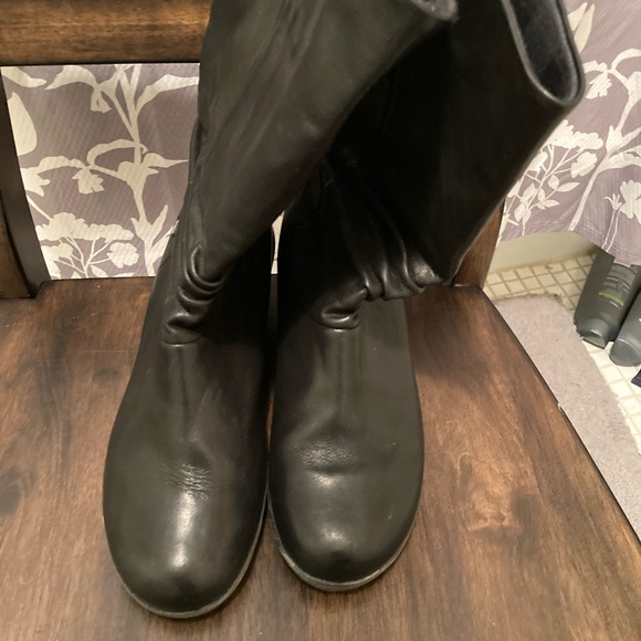 Keen Wedge MidCalf Winter Boot Black Leather size 10 like new - Picture 3 of 7